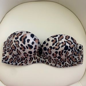 32 B strapless bombshell